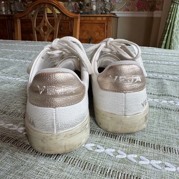 Veja campo bicolor low top White & Gold Sneakers US 8 - Picture 4 of 9